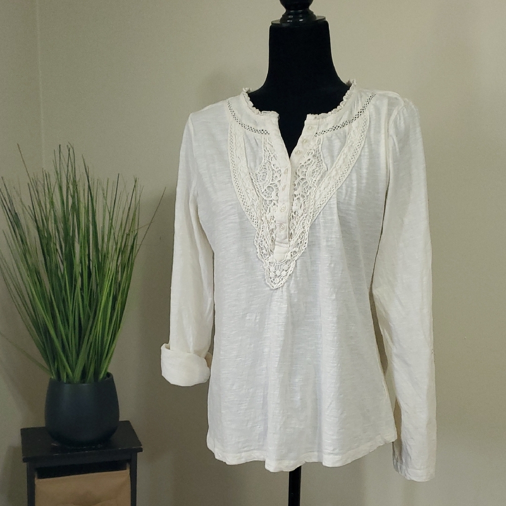 Gloria Vanderbilt White Lace Accent Blouse